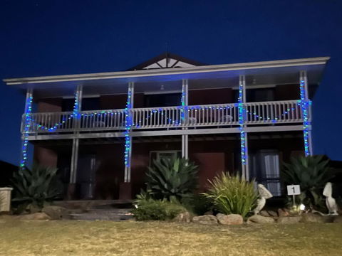 Pelican Retreat - Corporate / Tradie / Family - Kempsey Accommodation 0