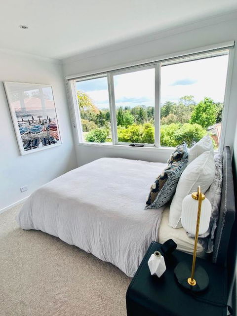 Pool & Pet Friendly - Mornington Peninsula Beach House - Kempsey Accommodation 3