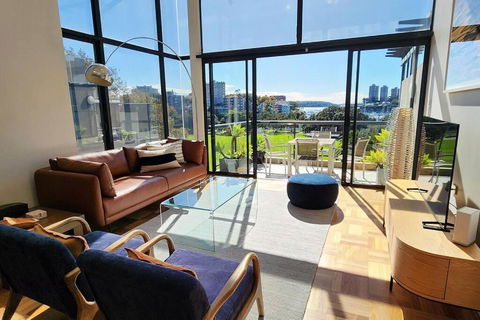 Penthouse With Private Terrace, Parking + 2 Pools - Kempsey Accommodation 0