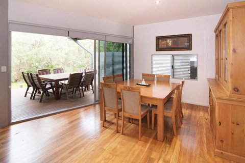 PEPPY TREE HOUSE - Kempsey Accommodation 2