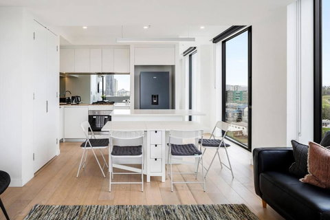 Perfect Haven In Spring Hill 2B1B And Parking - Kempsey Accommodation 1