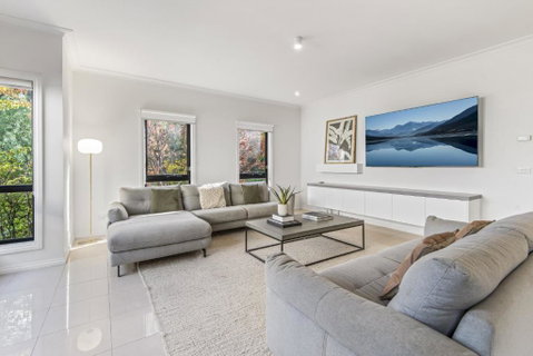 Perfectly Located 4-Bed House In Kensington - Kempsey Accommodation 0