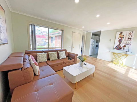 Pet-Friendly Retreat 2BR Ringwood Prime Location - Kempsey Accommodation 3
