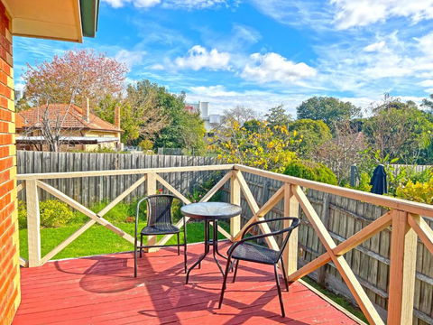 Pet-Friendly Retreat 2BR Ringwood Prime Location - Kempsey Accommodation 0