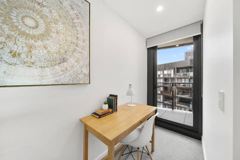 Phillip 2-Bed: Chic Interiors Amazing Amenities - Kempsey Accommodation 3