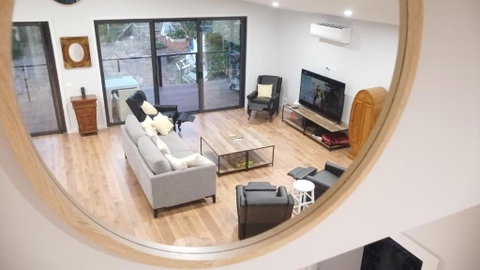 PIECE OF PARADISE, Huge 4 Bedroom Haven - Kempsey Accommodation 2