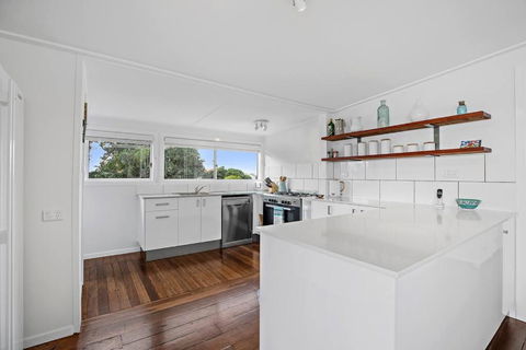 Pipe Dream - River Frontage With Amazing Views - Kempsey Accommodation 2