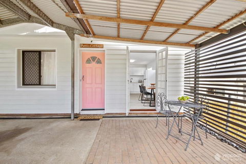 Poppies Cottage - Cooee Bay Beachside Retreat - Kempsey Accommodation 3