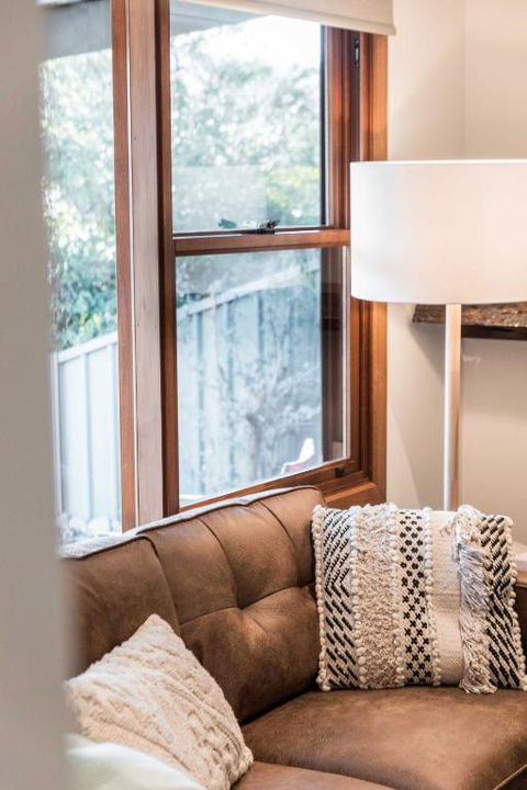Porepunkah Cottage - Kempsey Accommodation 0