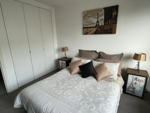 Radiance - Chic Fitzroy Street Apartment - Kempsey Accommodation 1