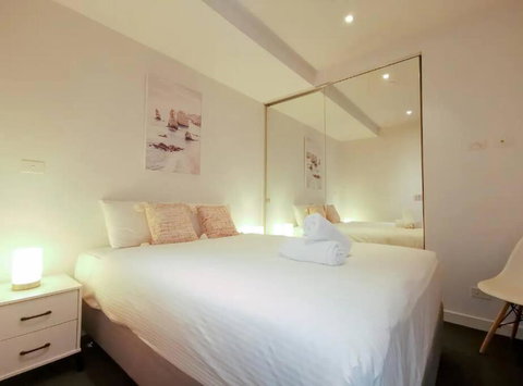 PR126-1 BR Comfy Stay Next To Station With FREE Parking - Kempsey Accommodation 0