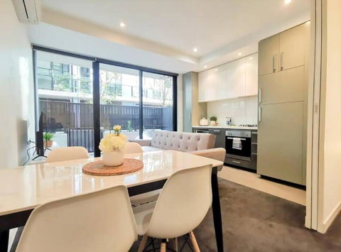 PR126-1 BR Comfy Stay Next To Station With FREE Parking - Kempsey Accommodation 2
