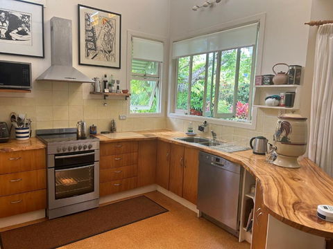 Pottsville Beach House - Kempsey Accommodation 1