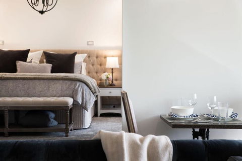 Provence Spa Villa 2 - Kempsey Accommodation 1