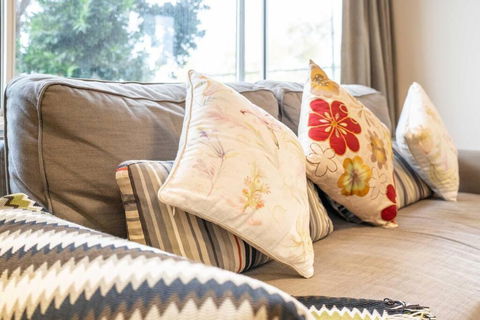 Quaint Auchenflower 1B1B Apt W Parking Close To UQ - Kempsey Accommodation 1