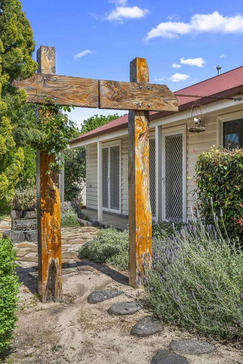 Quaint Garden Oasis With Free Parking - Kempsey Accommodation 2