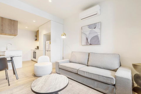 Quaint Stylish Hideout In Trendy South Melbourne - Kempsey Accommodation 2