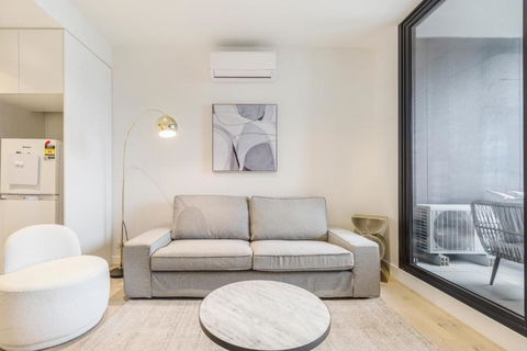 Quaint Stylish Hideout In Trendy South Melbourne - Kempsey Accommodation 1
