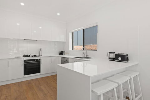 Quiet 2-Bed Retreat With Private Courtyard - Kempsey Accommodation 1