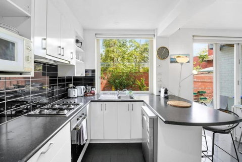 Quiet And Peaceful Beachside 1BR Retreat W Parking - Kempsey Accommodation 1