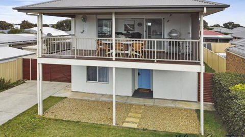 R & R Aldinga Beach By Wine Coast Holidays - Kempsey Accommodation 1