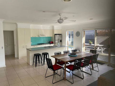 R&R By The Bay In Prime Location - Kempsey Accommodation 3