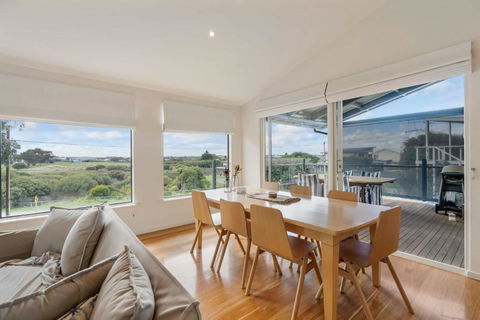 Range View House 23 Bristow Smith Ave Goolwa South-No Linen Included - Kempsey Accommodation 3