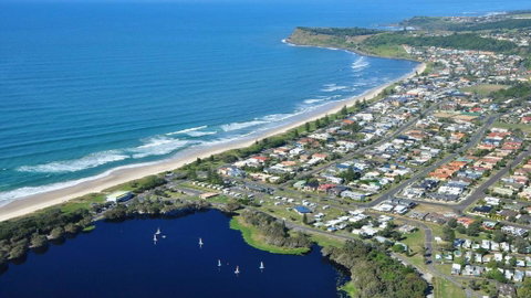 At The Beach - Lennox Head - Kempsey Accommodation 2