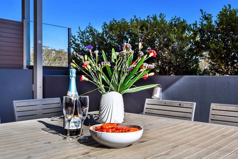 Aura Unit 10 - Shoal Bay - Kempsey Accommodation 1