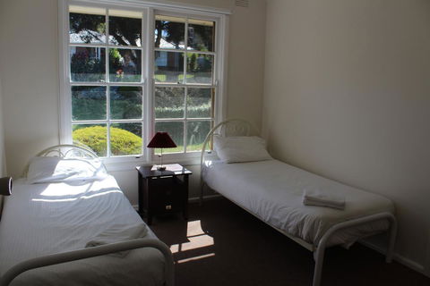 Australian Home Away @ Doncaster Grange Park - Kempsey Accommodation 2