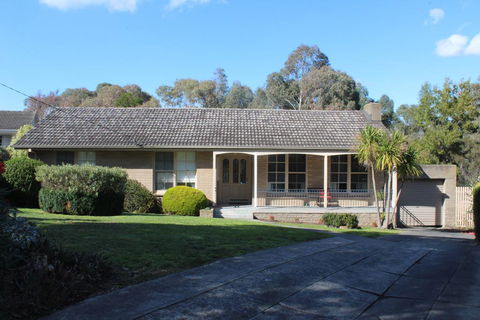 Australian Home Away @ Doncaster Grange Park - Kempsey Accommodation 0