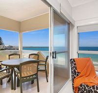 Avalon 3 - views to die for - across the road from convent beach - Kempsey Accommodation
