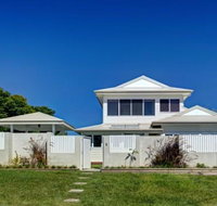 Away on Seaview Street - Kempsey Accommodation