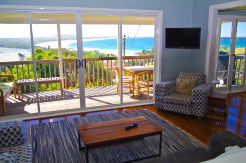 Awesome View, 4 View Street - Kempsey Accommodation 0