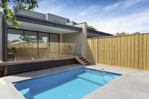 AZURE - ROSEBUD - Kempsey Accommodation 0