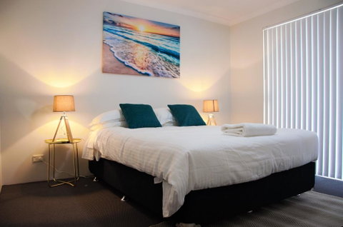 Azure Villa - Kempsey Accommodation 0