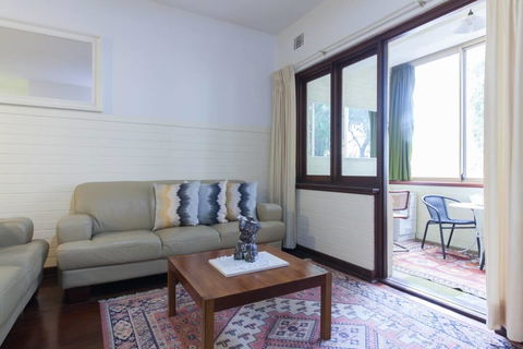 B2 Broadway Abode Close To Swan River, UWA & Hospitals - Kempsey Accommodation 2