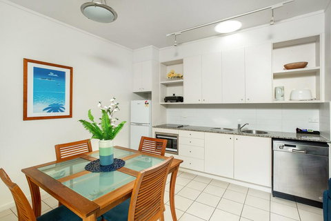 Baden 51 - Rainbow Shores, Air Conditioned, Walk To Beach, Swimming Pools - Kempsey Accommodation 1