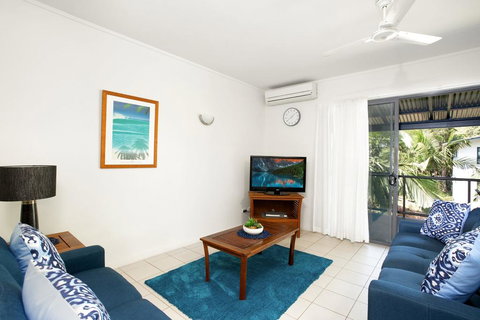 Baden 51 - Rainbow Shores, Air Conditioned, Walk To Beach, Swimming Pools - Kempsey Accommodation 2