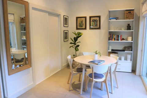 Balmoral Retreat A Garden Haven, 2 Min To Beach - Kempsey Accommodation 3