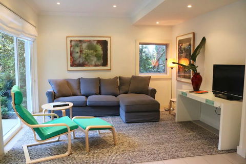 Balmoral Retreat A Garden Haven, 2 Min To Beach - Kempsey Accommodation 0