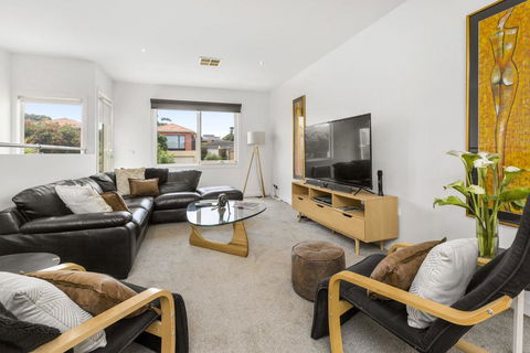 BANGALOW - MORNINGTON - Kempsey Accommodation 3
