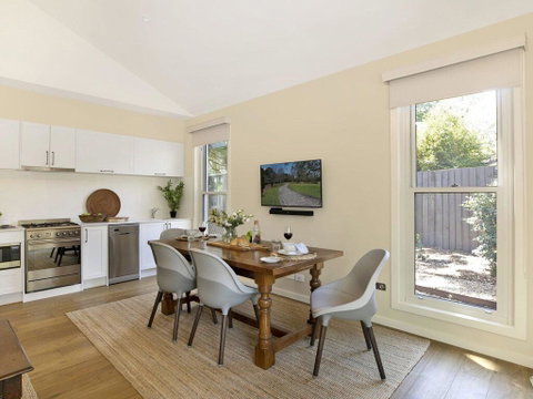 Banyula Annex - Stylish And Contemporary Retreat - Kempsey Accommodation 2