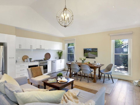 Banyula Annex - Stylish And Contemporary Retreat - Kempsey Accommodation 1