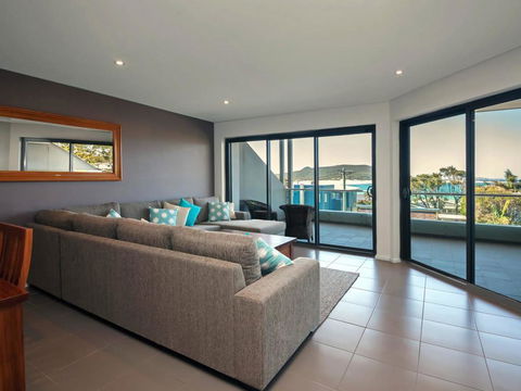 Barefoot Bliss @ Fingal Bay - Kempsey Accommodation 0