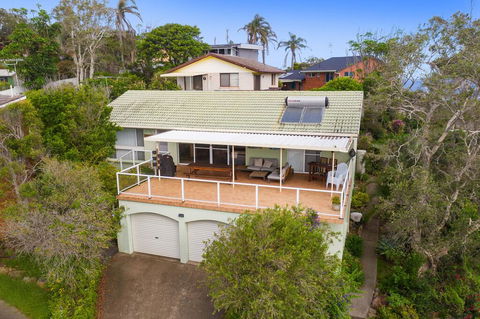 Barefoot Top Floor, 32 Skyline Crescent, Crescent Head - Kempsey Accommodation 3