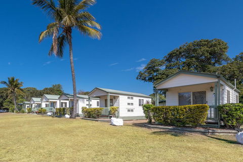 Bargara Beach Caravan Park - Kempsey Accommodation 0