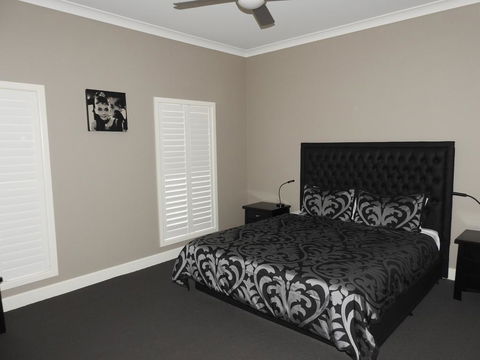 Barklysuites Apartments - Kempsey Accommodation 0