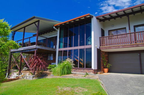 Barrels Beach House, 28 Dulconghi Street - Kempsey Accommodation 0