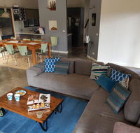 Bay Breeze Holiday Home - Kempsey Accommodation
